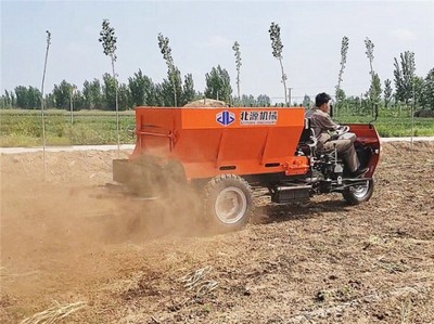 北源机械大型禽畜粪污施肥罐车 助力绿色农业的还田利器